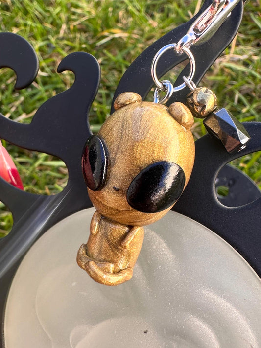 Magnetic alien